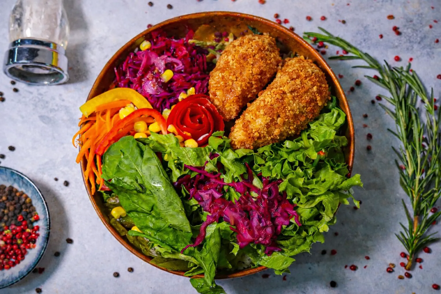 Çıtır Tavuklu Salata