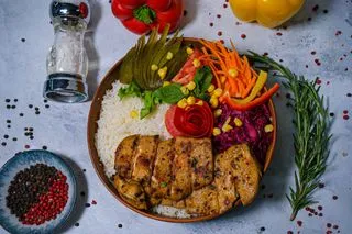 Izgara Tavuklu Bowl