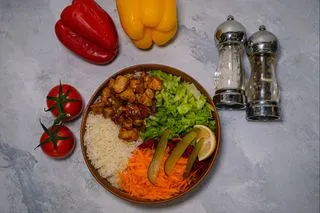 Meksika usulü Tavuklu Bowl