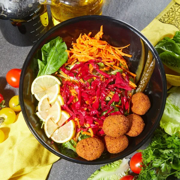 Falafel Salatası