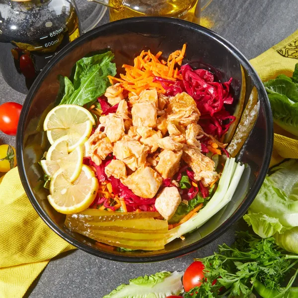 Tavuklu Salatası